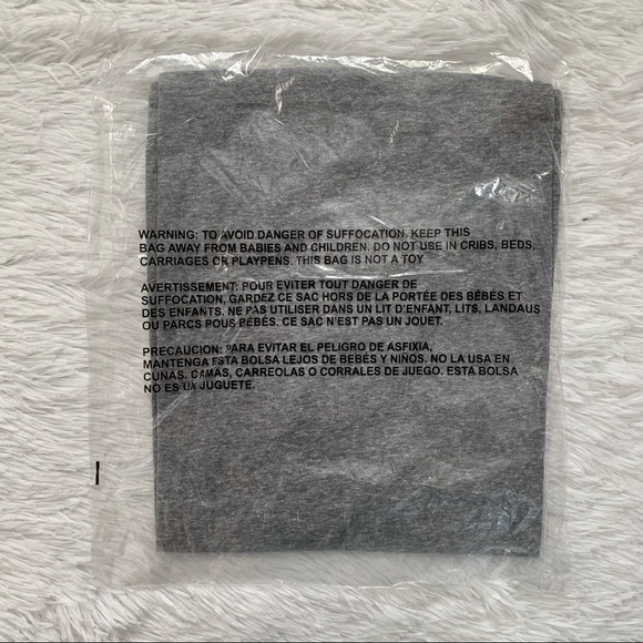 NWT Nordstrom BP V Neck plain short sleeve t shirt - Picture 4 of 6